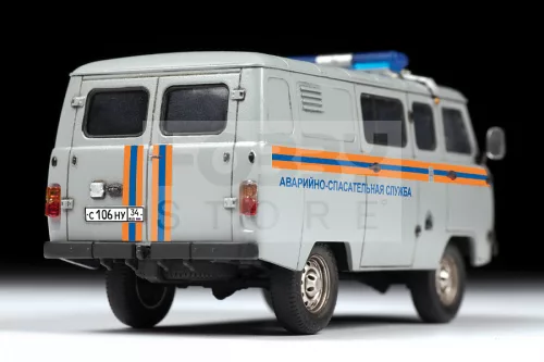 Zvezda UAZ 3909 Emergency makett 1:43 (43002Z)