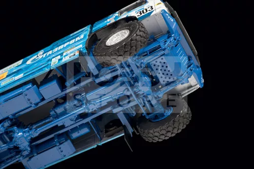 Zvezda  KAMAZ Rallye truck makett 1:43 (43005Z)