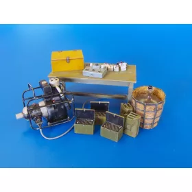   Plus Model German battery charger – dioráma kellék makett