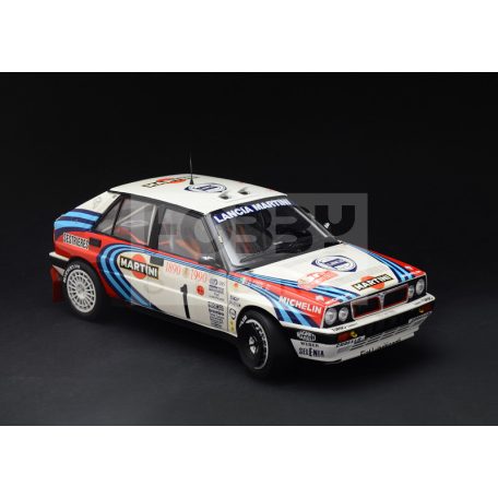 Italeri Lancia Delta HF integrale 16v 1:12 autó makett 4709IT
