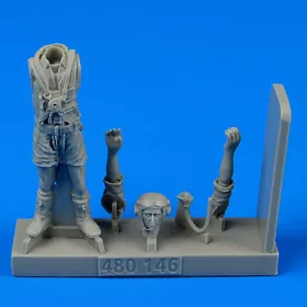   Aerobonus Royal Australian Air Force Fighter Pilot WWII – 1:48 figura (480146) makett