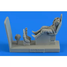   Aerobonus Soviet Fighter Pilot w. seat for I-153 – figura makett