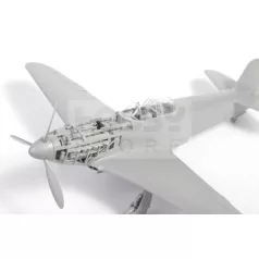 Zvezda Yakovlev YAK-3 Soviet Fighter makett 1:48 (4814Z)