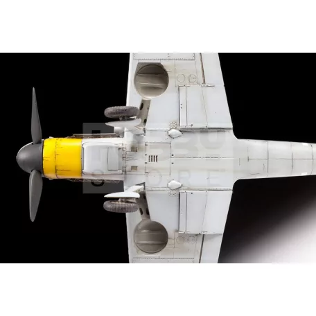 Zvezda Messerschmitt BF-109 G6 makett 1:48 (4816Z)