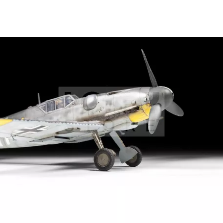 Zvezda Messerschmitt BF-109 G6 makett 1:48 (4816Z)
