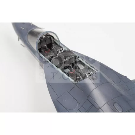 Zvezda YAK-130 Russian trainer fighter makett 1:48 (4821Z)
