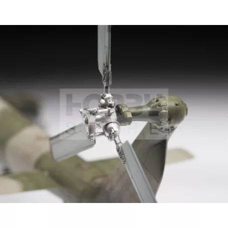 Zvezda MIL-MI-8MTSoviet Helicopter makett 1:48 (4828Z)