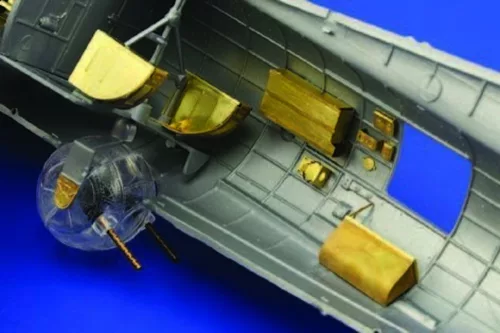 Eduard Accessories B-17G Flying Fortress rear interior für Revell/Monogram Bausatz - hátsó belsőtér-részletező készlet