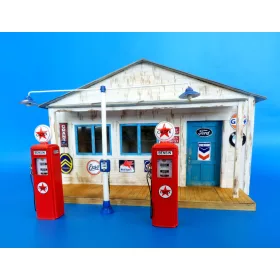 Plus Model Gas station – dioráma építmény makett