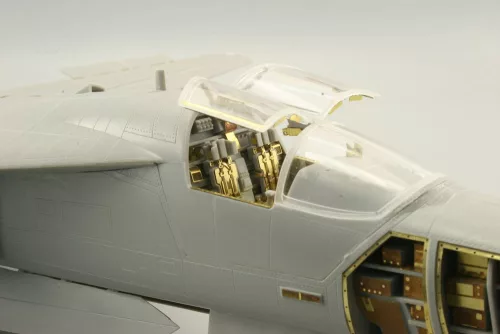 Eduard Accessories F-111 late seatbelts for Hobby Boss - biztonsági övek