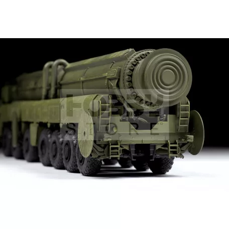 Zvezda Military Ballistic Missile Launcher 'Topol' makett 1:72 (5003Z)