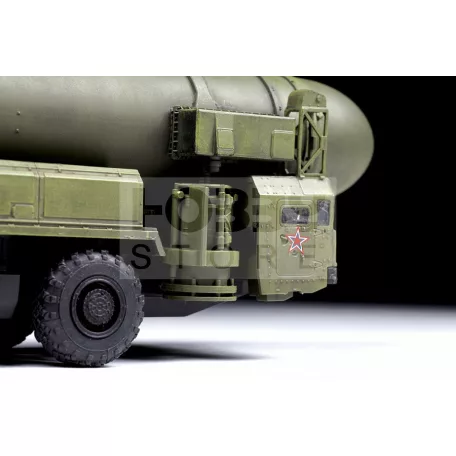 Zvezda Military Ballistic Missile Launcher 'Topol' makett 1:72 (5003Z)