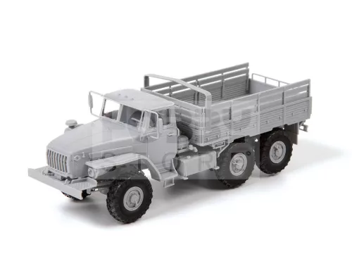 Zvezda URAL-4320 Truck makett 1:72 (5050Z)