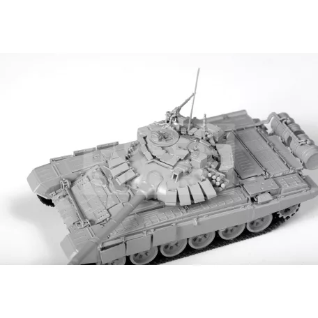 Zvezda T-72 B3 Main battle tank makett 1:72 (5071Z)