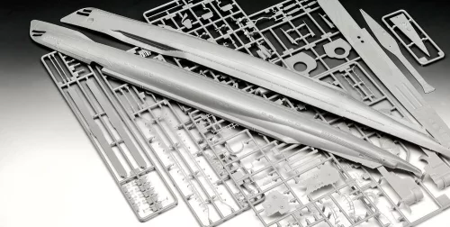 Revell German Submarine Type IX C/40 (U190) – 1:144 tengeralattjáró makett