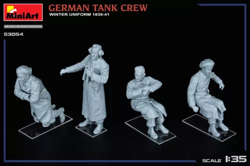 MiniArt German Tank Crew. Winter Uniform. 1939-41 – 1:35 figura makett