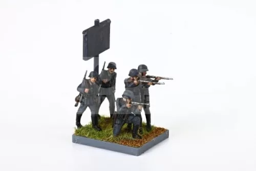 Zvezda German Infantry 1939-1942 1:72 (6105Z)