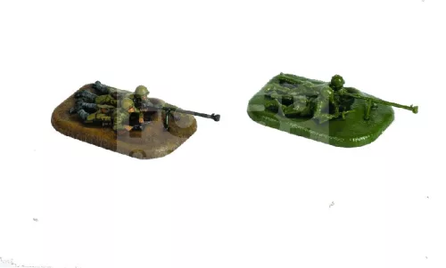 Zvezda Soviet Anti-Tank Rifle Team /1941-1943/ makett 1:72 (6135Z)