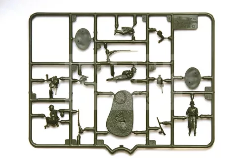 Zvezda Soviet Infantry Winter uniform makett 1:72 (6197Z)