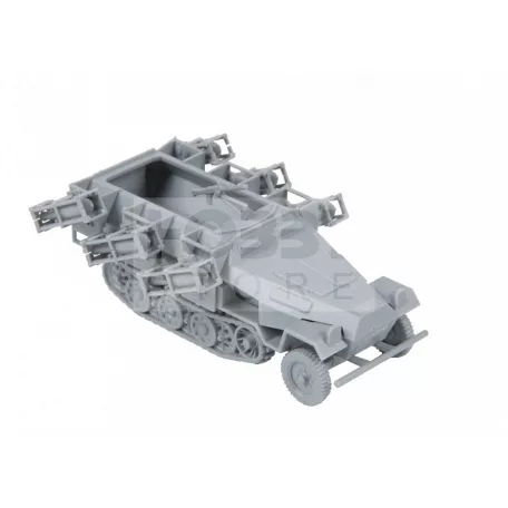 Zvezda Sd.Kfz.251/1 Ausf.B Stuka zu Fuss makett  1:100 (6243Z)