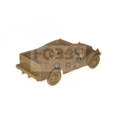 Zvezda M-3 Scout Car makett 1:100 (6245Z)