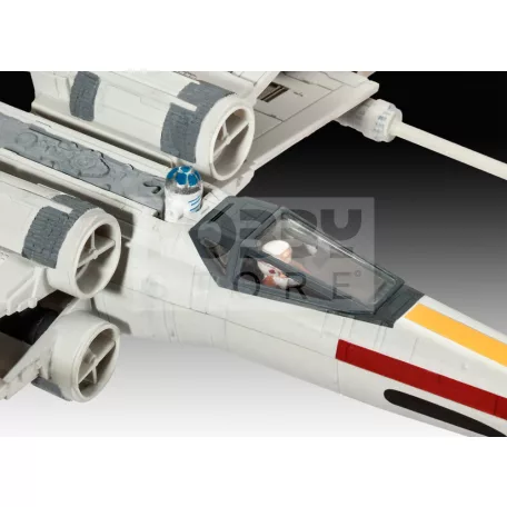 Revell Star Wars modell szett X-wing vadászgép 1:112 űrhajó makett 63601R