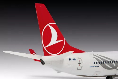 Revell Model Set Boeing 737-800 Turkish Airlines – 1:144 repülőgép makett