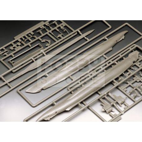 Revell Model Set German Submarine Type VII C/41 1:1200 tengeralattjáró makett 65154R
