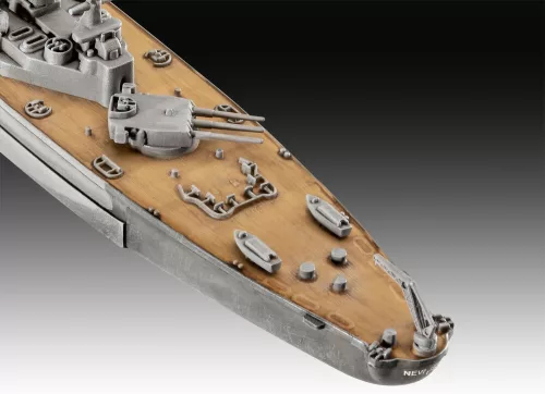 Revell Model Set USS New Jersey – 1:1200 hadihajó makett