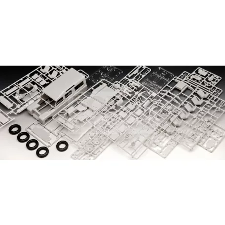 Revell Model Set Land Rover Series III 1:24 autó makett 67047R