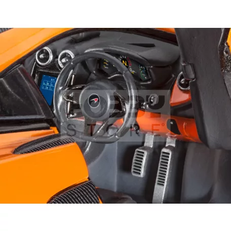 Revell Model Set McLaren 570S 1:24 autó makett 67051R
