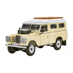   Revell Gift Set Land Rover Series III LWB 1:24 autó makett 67056R