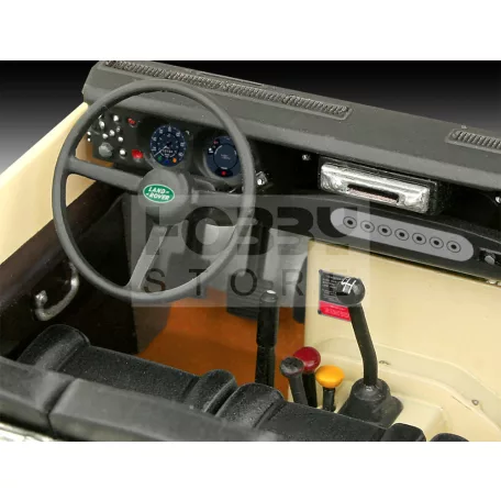 Revell Gift Set Land Rover Series III LWB 1:24 autó makett 67056R