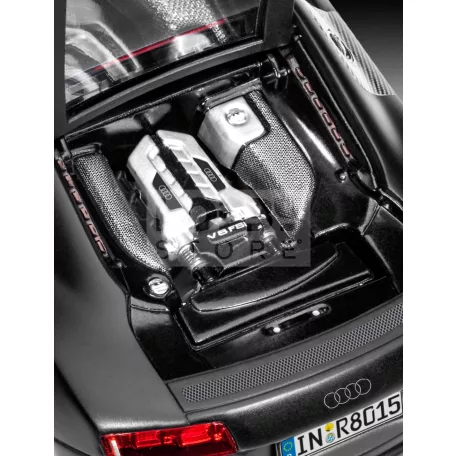 Revell Model Set AUDI R8 1:24 autó makett 67057R