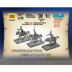   Zvezda Russian Dragoons Historic Miniatures makett 1:72 (6811Z)