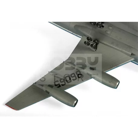 Zvezda Iljusin IL-86 makett 1:144 (7001Z)
