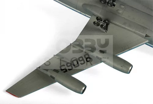 Zvezda Iljusin IL-86 makett 1:144 (7001Z)