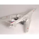 Zvezda Tupoljev TU-160 szuperszonikus bombázó 'Blackjack' makett 1:144 (7002Z)