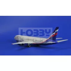Zvezda Boeing 767-300 makett 1:144 (7005Z)