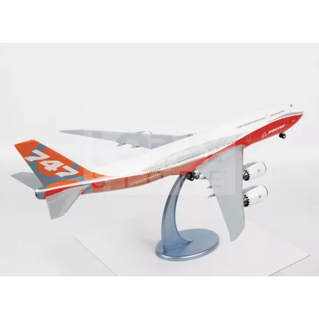 Zvezda Boeing 747-8 makett 1:144 (7010Z)