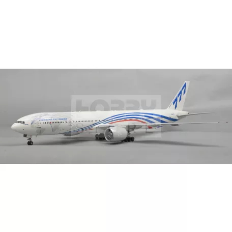 Zvezda Boeing 777-300ER makett 1:144 (7012Z)