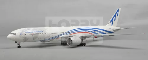 Zvezda Boeing 777-300ER makett 1:144 (7012Z)