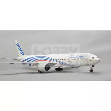 Zvezda Boeing 777-300ER makett 1:144 (7012Z)
