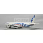 Zvezda Boeing 777-300ER makett 1:144 (7012Z)