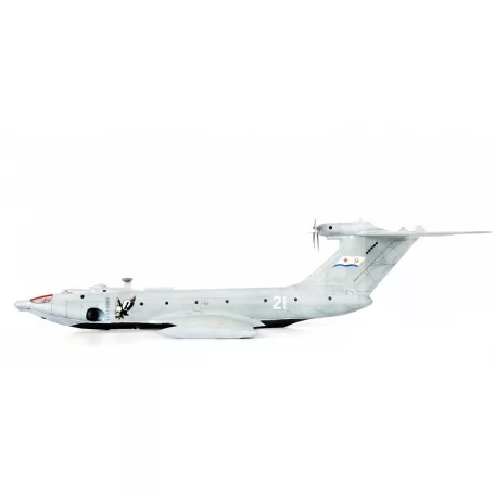 Zvezda Troop carrier ekranoplan A-90 "Orlyonok" makett 1:144 (7016Z)