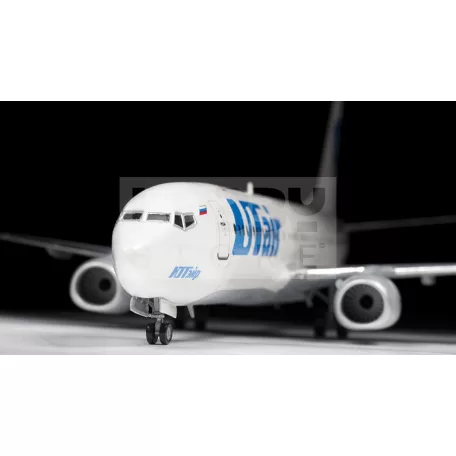 Zvezda Boeing 737-800 makett 1:144 (7019Z)