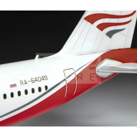 Zvezda Tupoljev TU 204/100 makett 1:144 (7023Z)