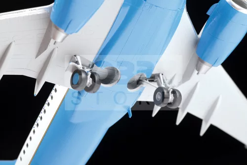 Zvezda Boeing 737-700/C-40B makett 1:144 (7027Z)