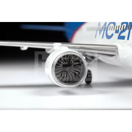 Zvezda Irkut MS-21-300  Civil Airliner makett 1:144 (7033Z)