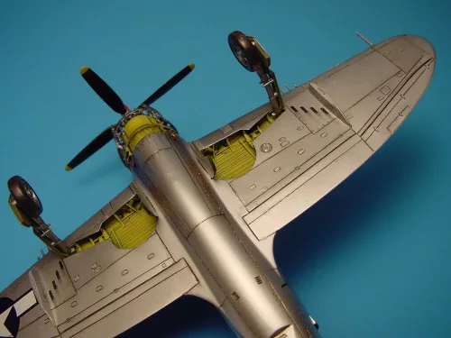 Aires P-47 Thunderbolt wheel bays for ACADEMY - futóműakna